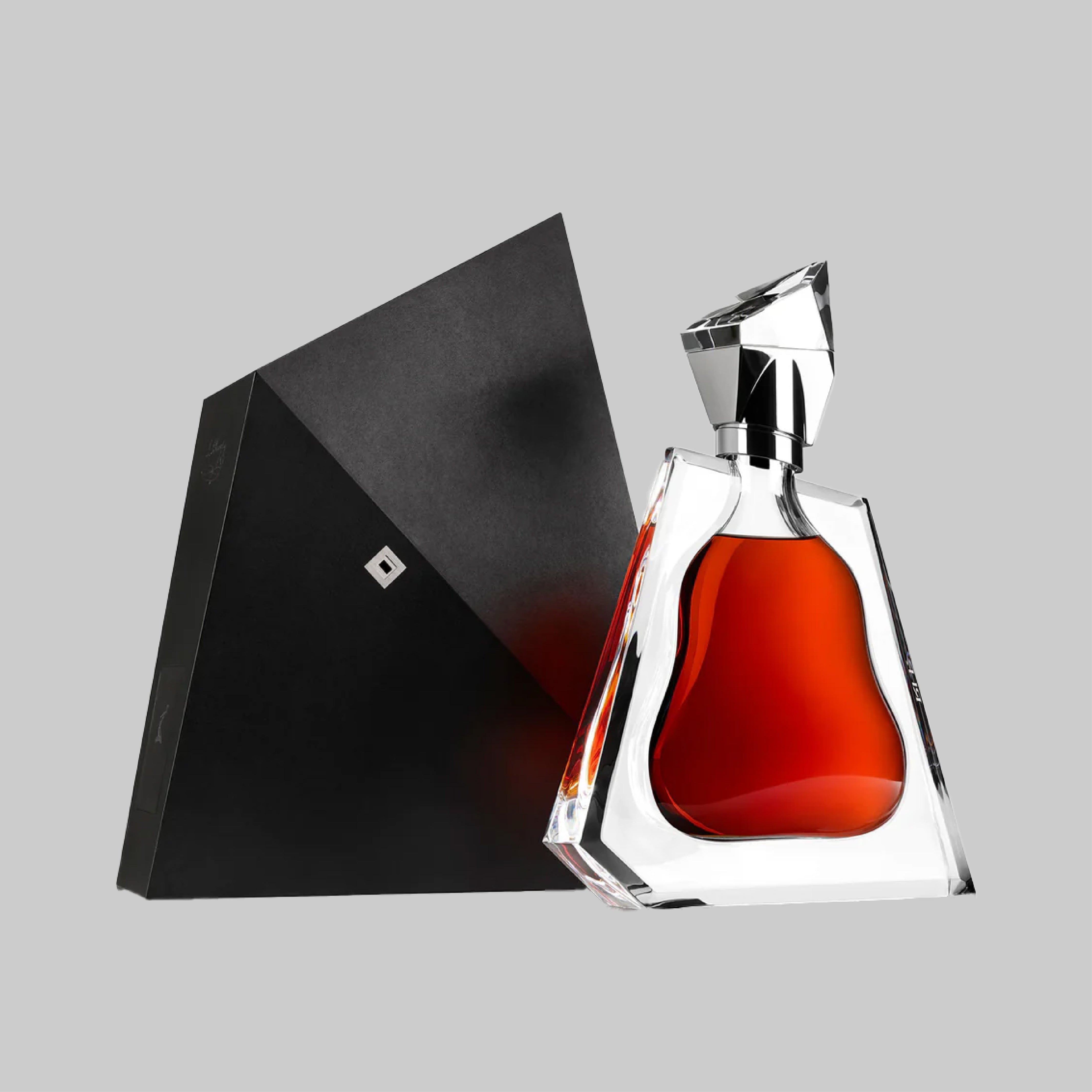 メル44801 専用 Richard Hennessy 700ml40%(訳品) Hennessy Richard Hennessy Cognac (New Design) 700ml 40.0% | TIME2DRINK